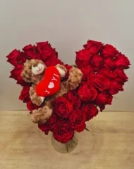boeket hart rode rozen met bruine beer kopen